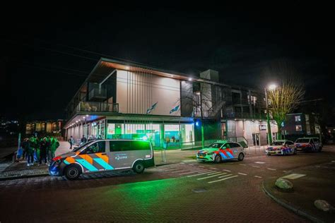 Gevangenisstraf voor overval supermarkt in Arnhem .